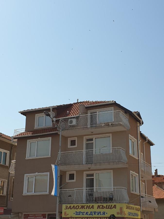 Guest House Taligarov Pomorie Exterior photo