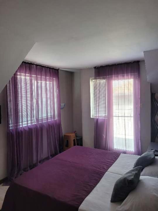 Guest House Taligarov Pomorie Exterior photo